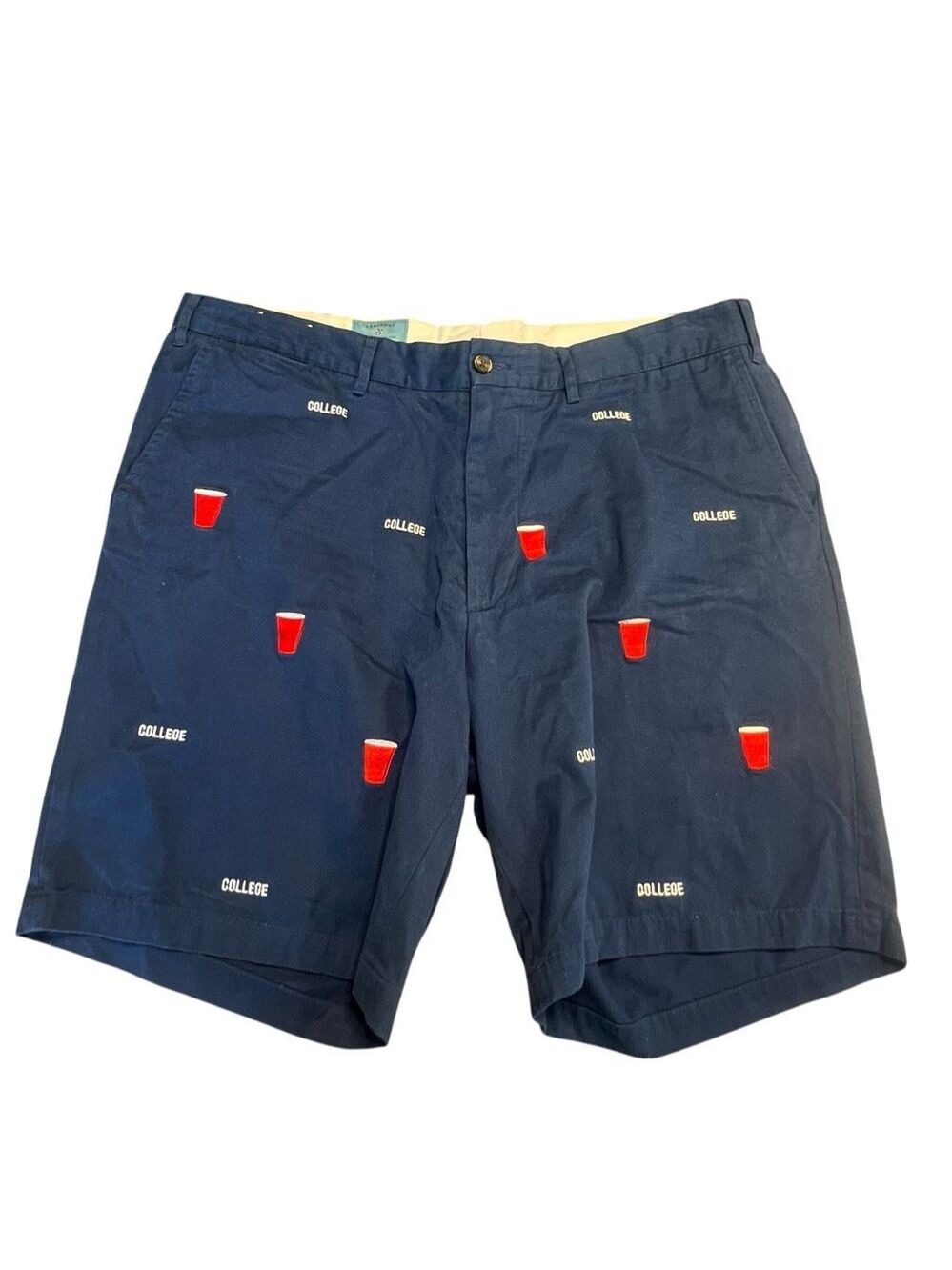 Castaway Nantucket Island men’s 40 navy blue college red solo cup shorts